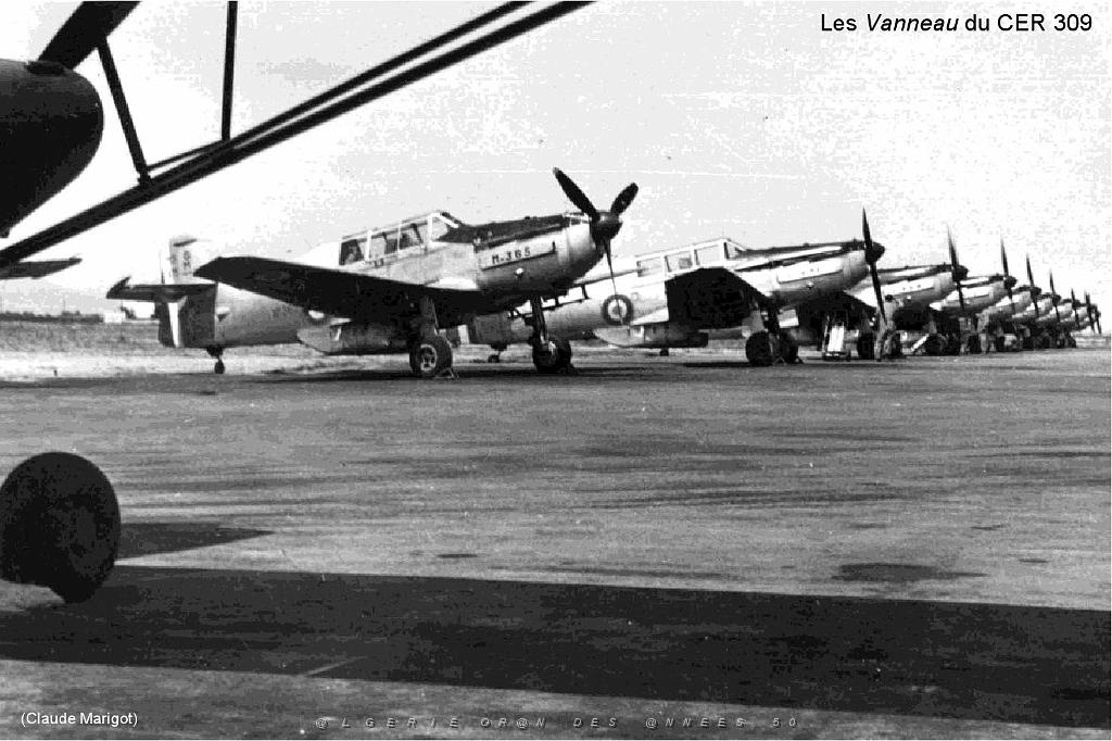 122 - AERODROMES ET BASES 1945-1962-1-ORAN LA SENIA BA 141 (89).jpg